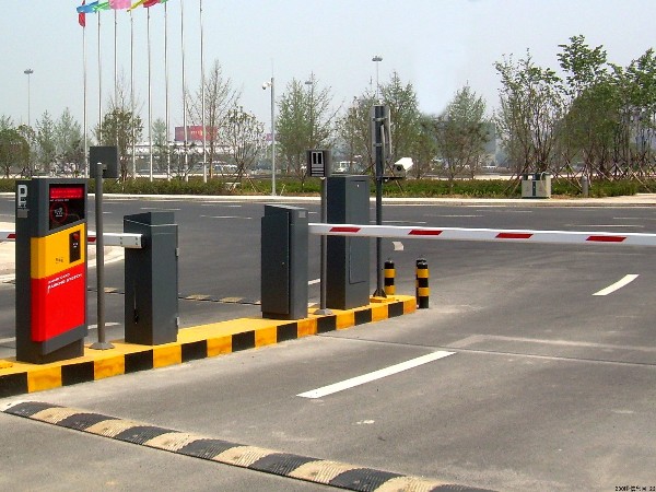 小區(qū)車輛怎么管理？智能停車場(chǎng)系統(tǒng)助力小區(qū)車輛管理