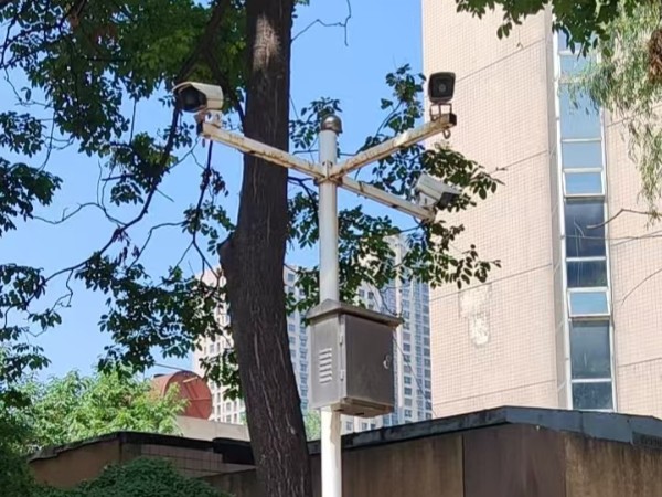 為您在西安的工廠安裝智能監(jiān)控攝像頭，構(gòu)筑安全與效率的堅實屏障