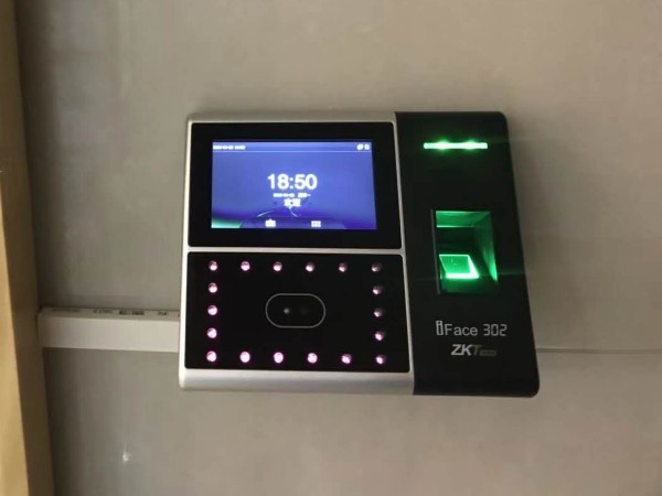 安裝公司考勤系統，讓考勤管理難題不再難