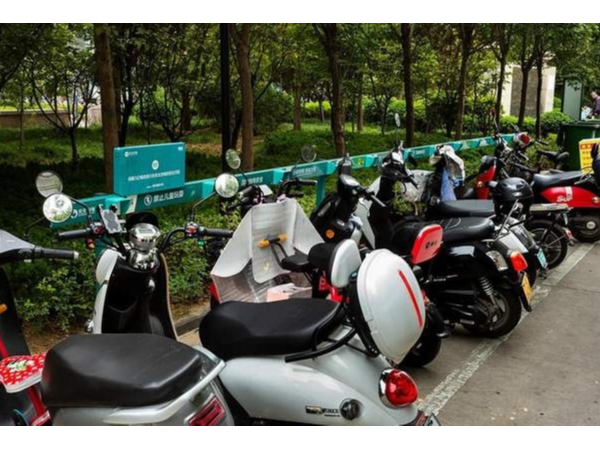 室外停車場(chǎng)充電樁視頻監(jiān)控系統(tǒng)防盜防火功能不可或缺